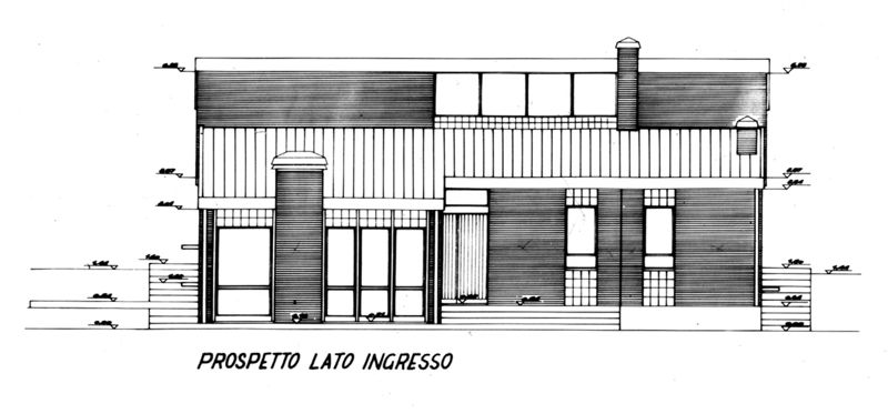 Prospetto lato ingresso