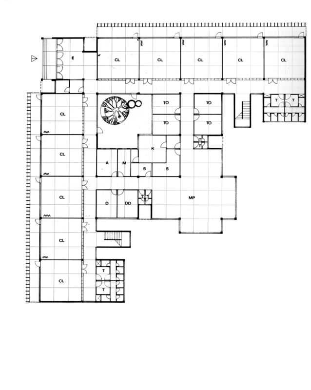 Primary school. Modello classico. 20 aule. Pianta piano terra